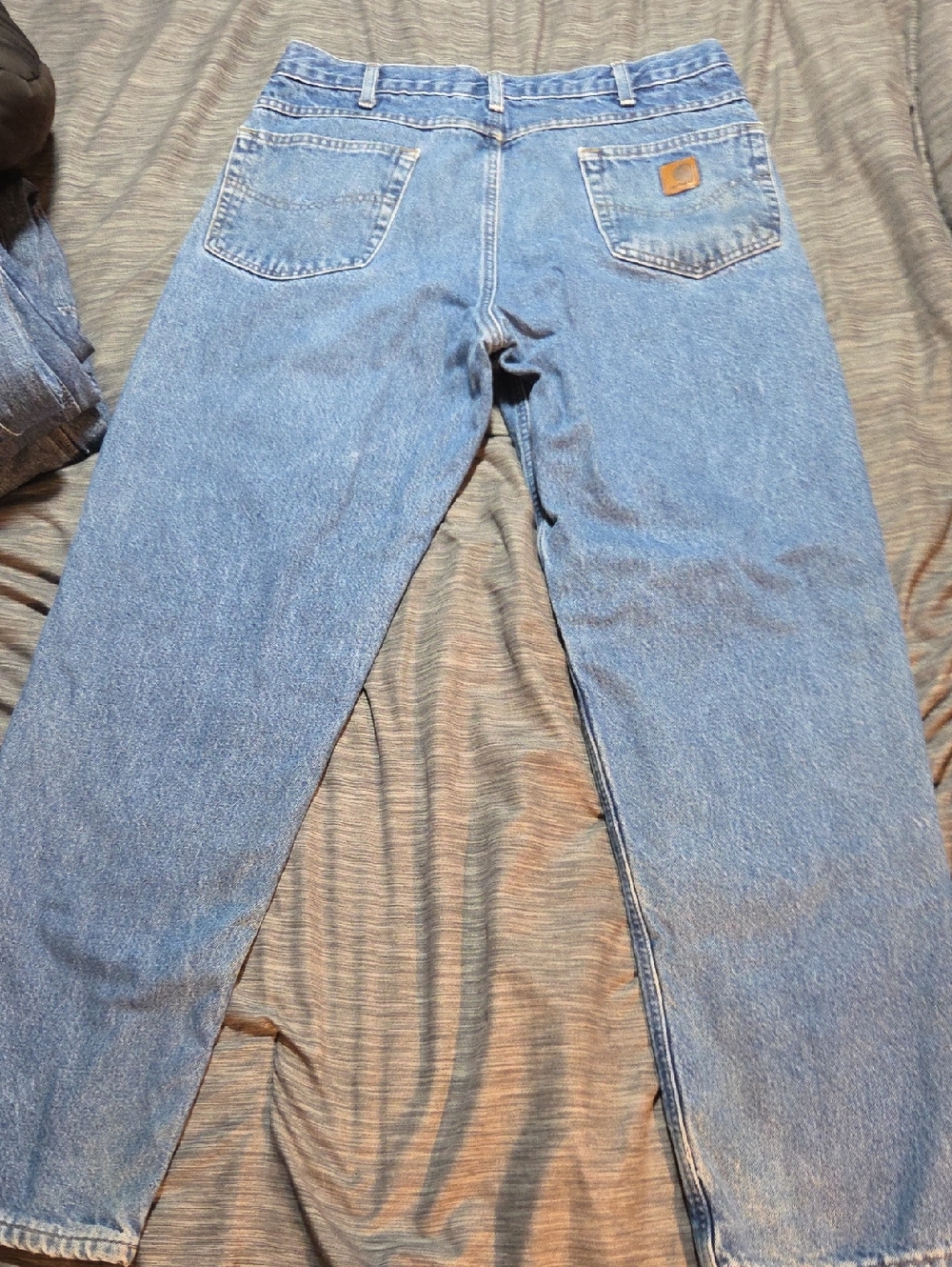 Carhartt Men's Light Wash Relaxed Jeans - Blue Denim